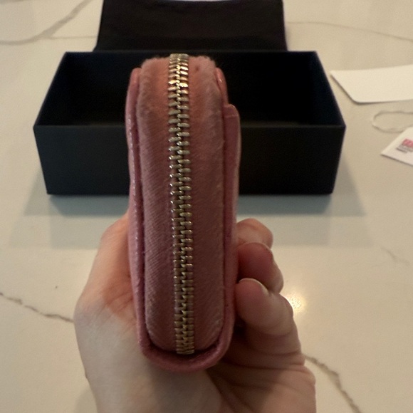 Chanel Quilted Pink Wallet with Gold Accents - Picture 5 of 9